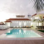 Elite: Your Private Haven Of Prestige 阿德耶