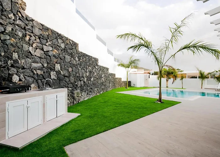 Semesterbostad Elite: Your Private Haven Of Prestige Costa Adeje (Tenerife)