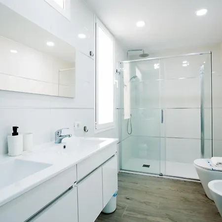 Elite: Your Private Haven Of Prestige بيت للعطل *